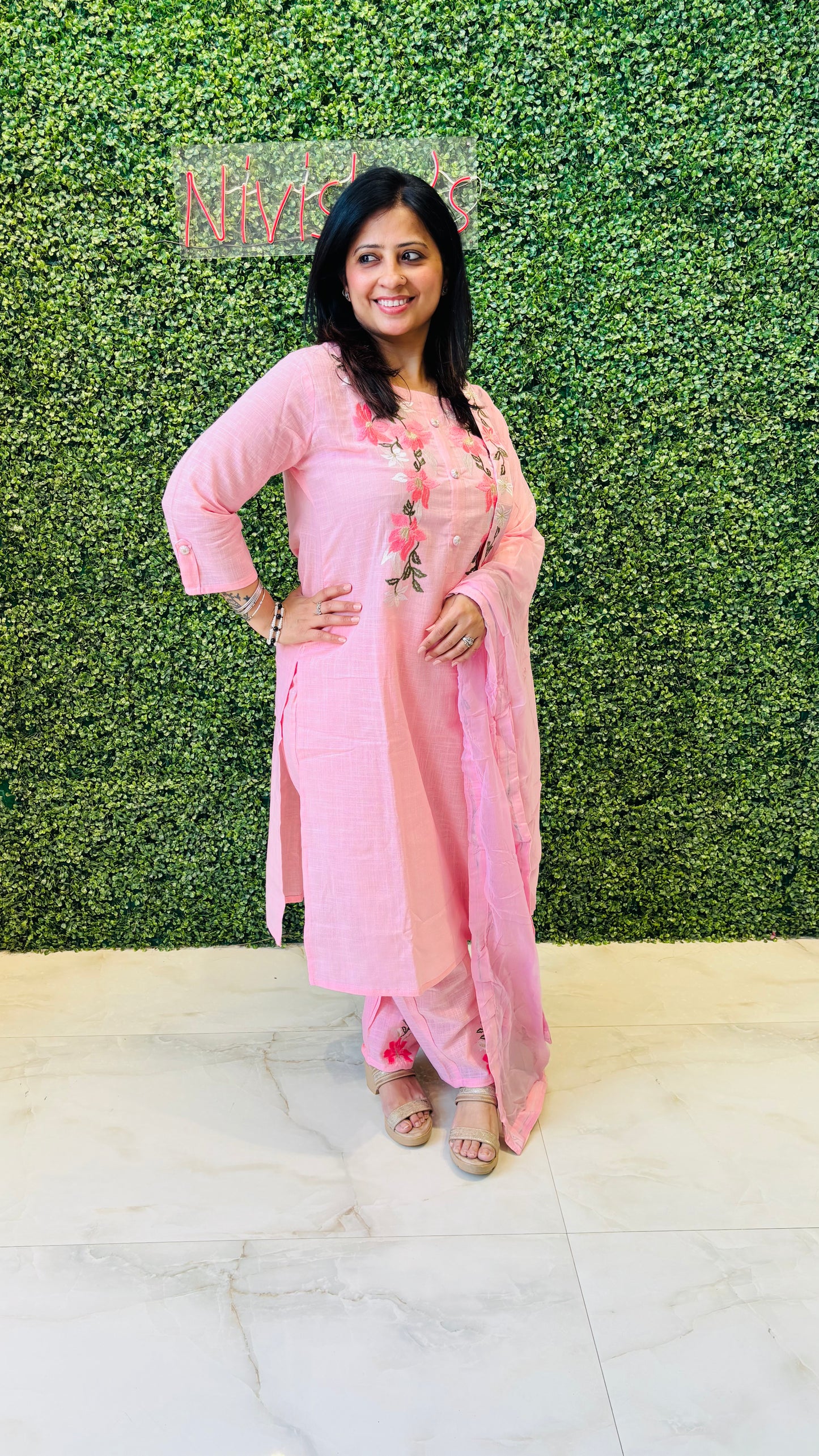Elaira – Pink Cotton Kurta Set with Floral Embroidery Nivishas - Sec46