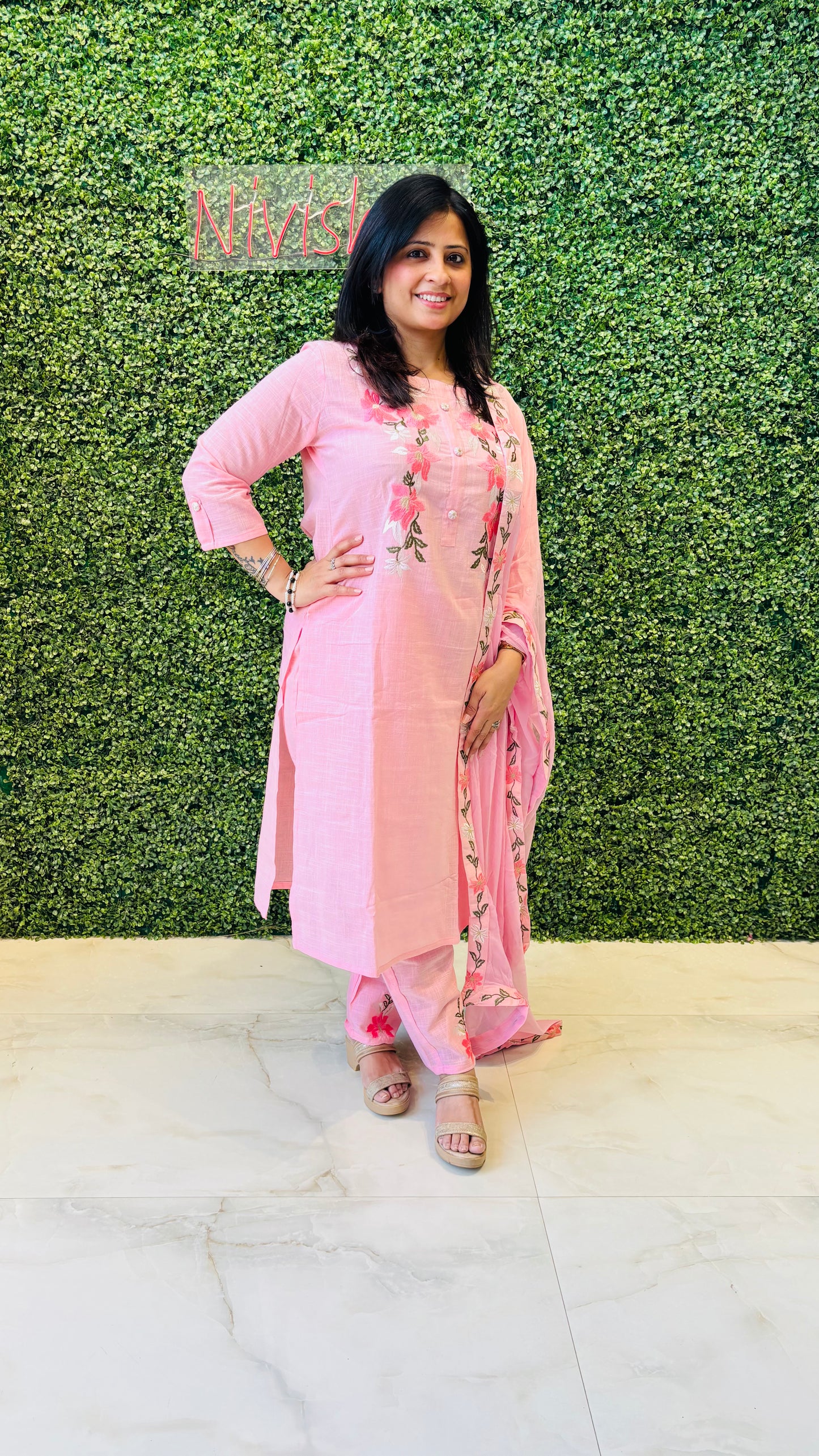 Elaira – Pink Cotton Kurta Set with Floral Embroidery Nivishas - Sec46