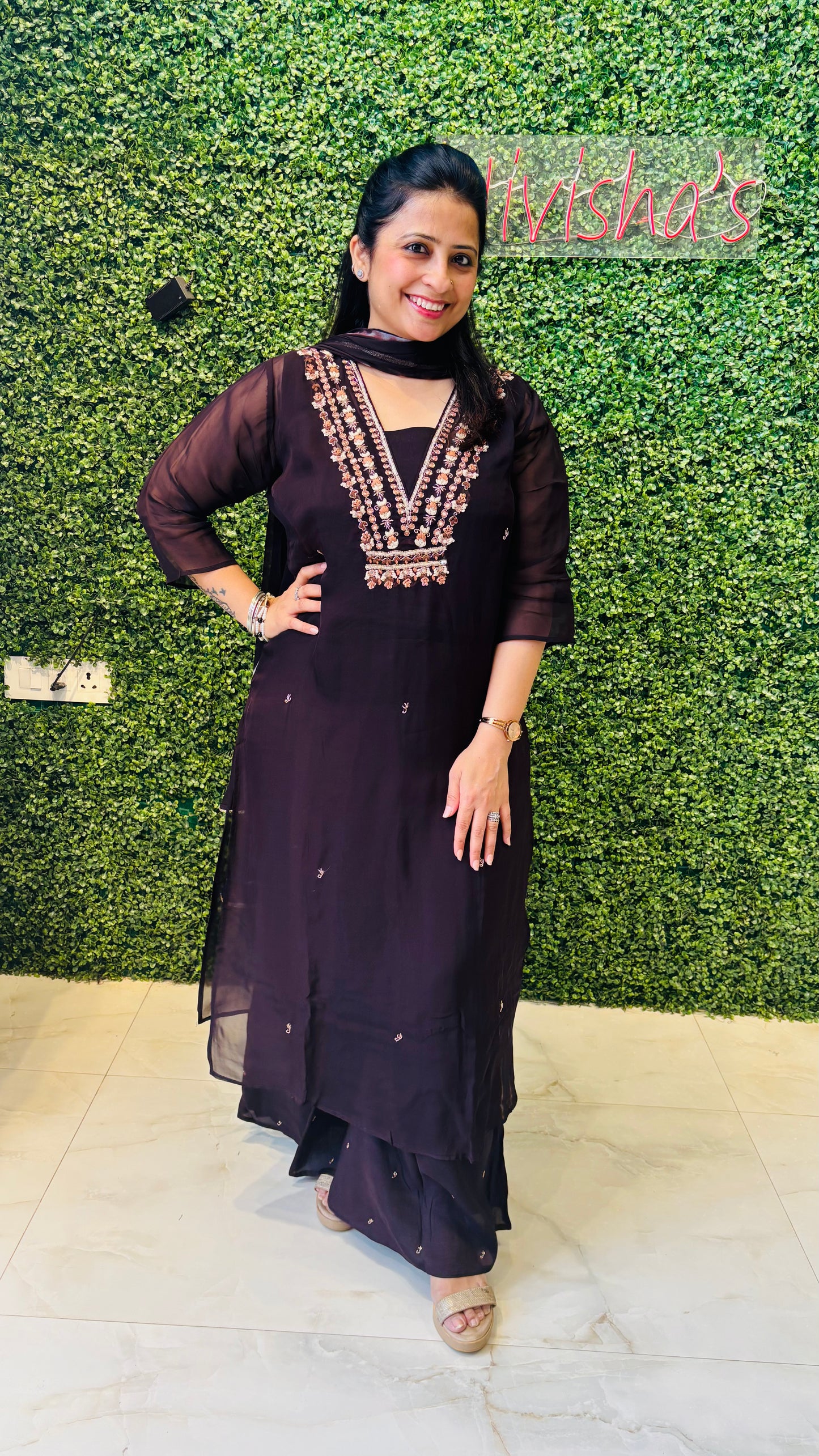 Zyra – Coca Cola Georgette Kurta Set with Thread Embroidery Nivishas - Sec46