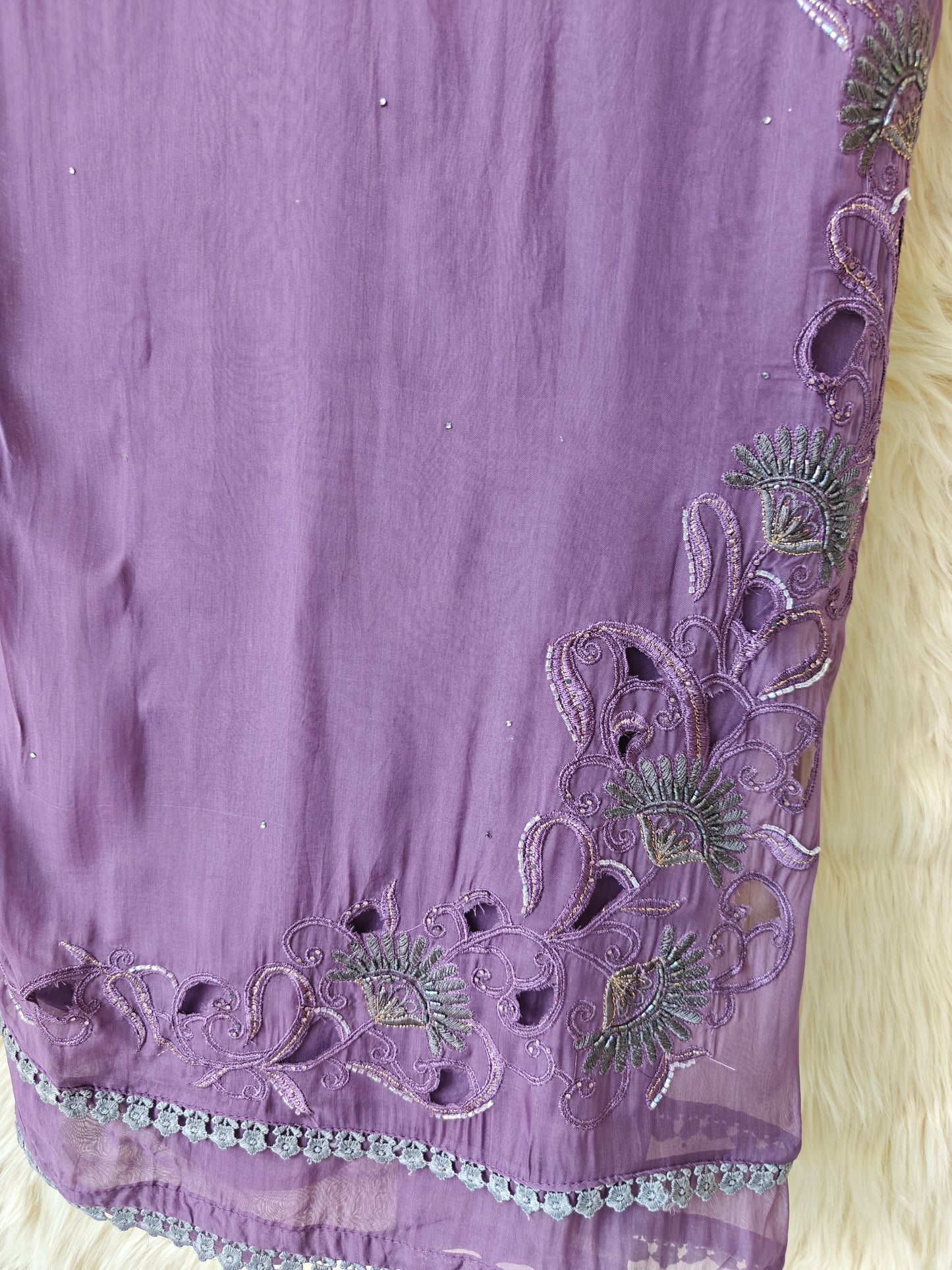 Aarvi - Lavender Unstitched Embroidered Suit Set - Nivisha's