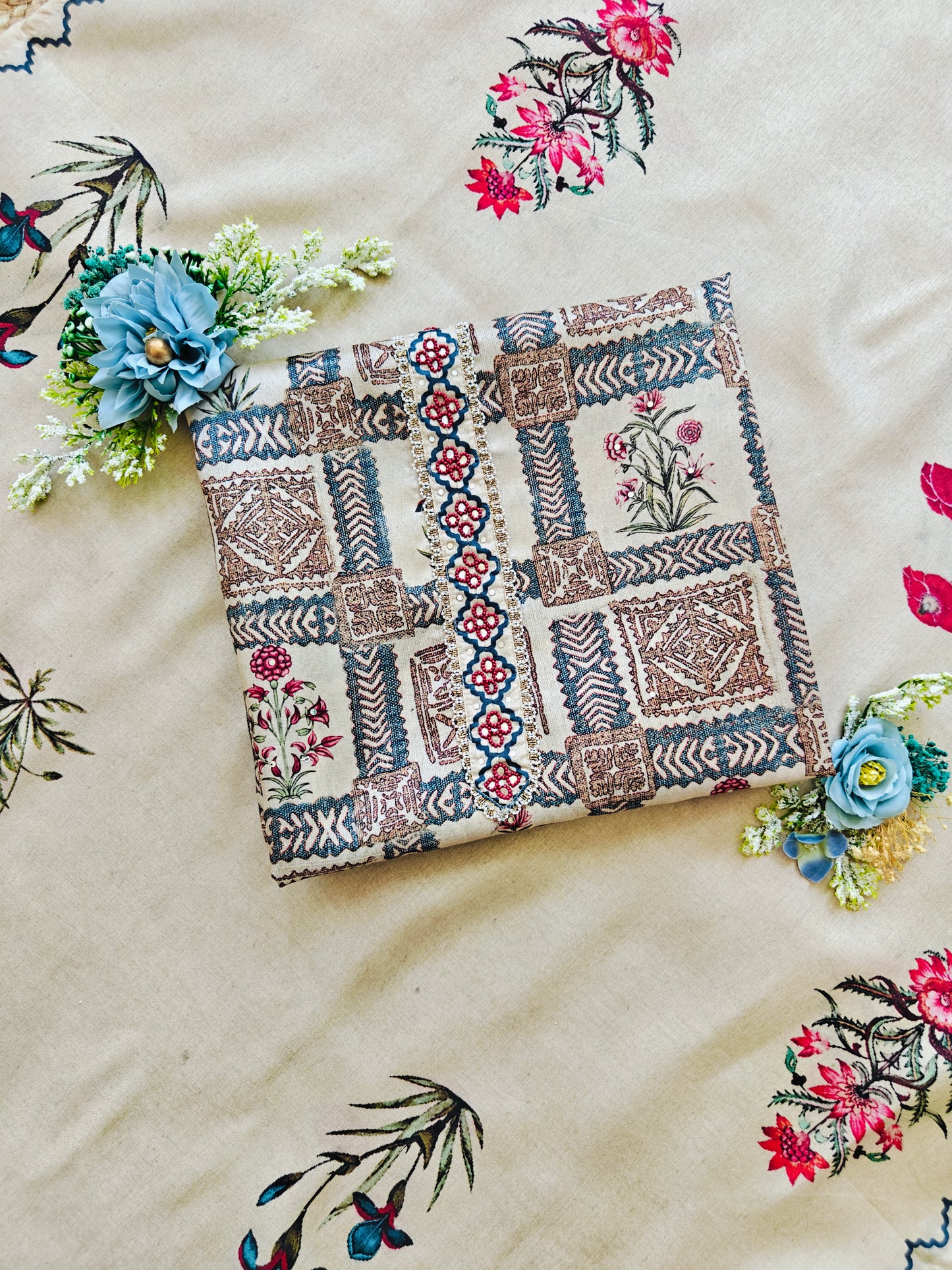 Elysian Bloom in Ivory - Unstitched Geometric Pattern Suit