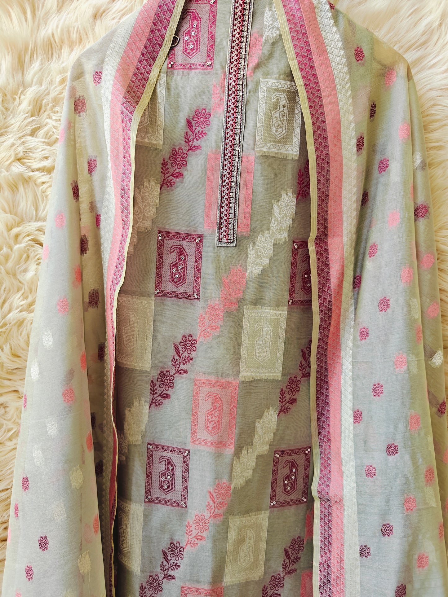 Mystic Orchid – Kashmiri Embroidered Unstitched Suit Set