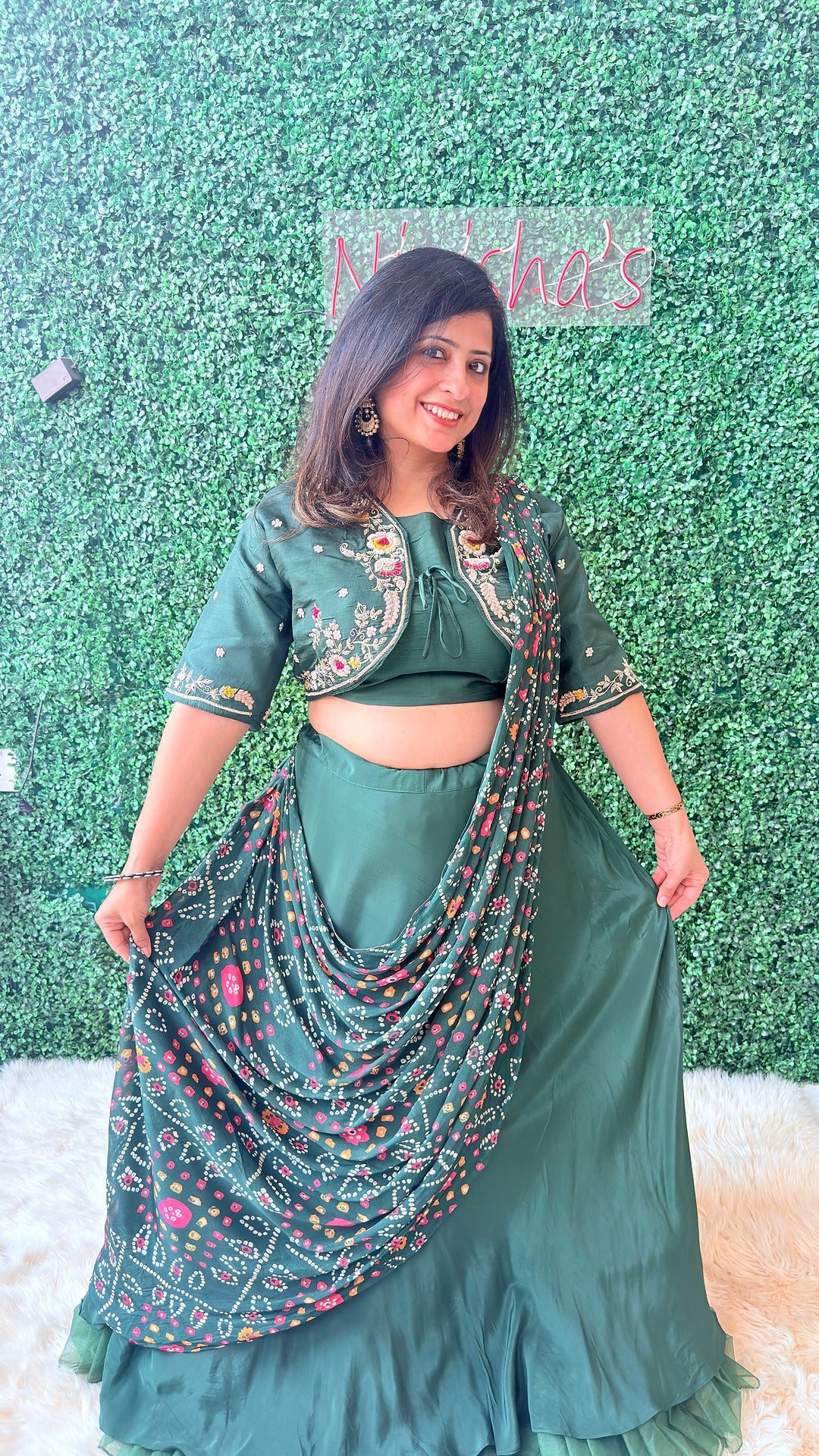 Aarvi – Emerald Drape Set
