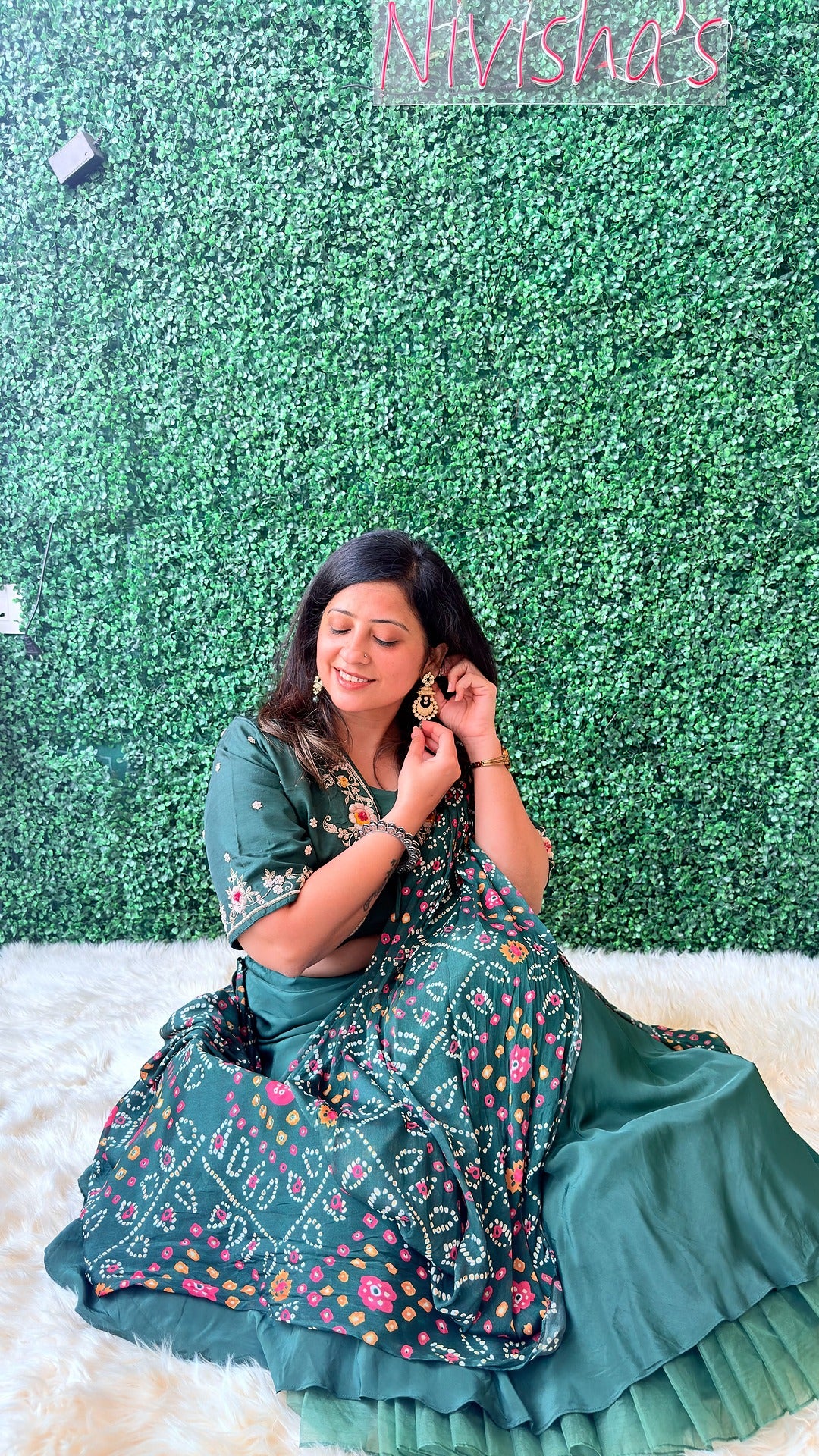 Aarvi – Emerald Drape Set