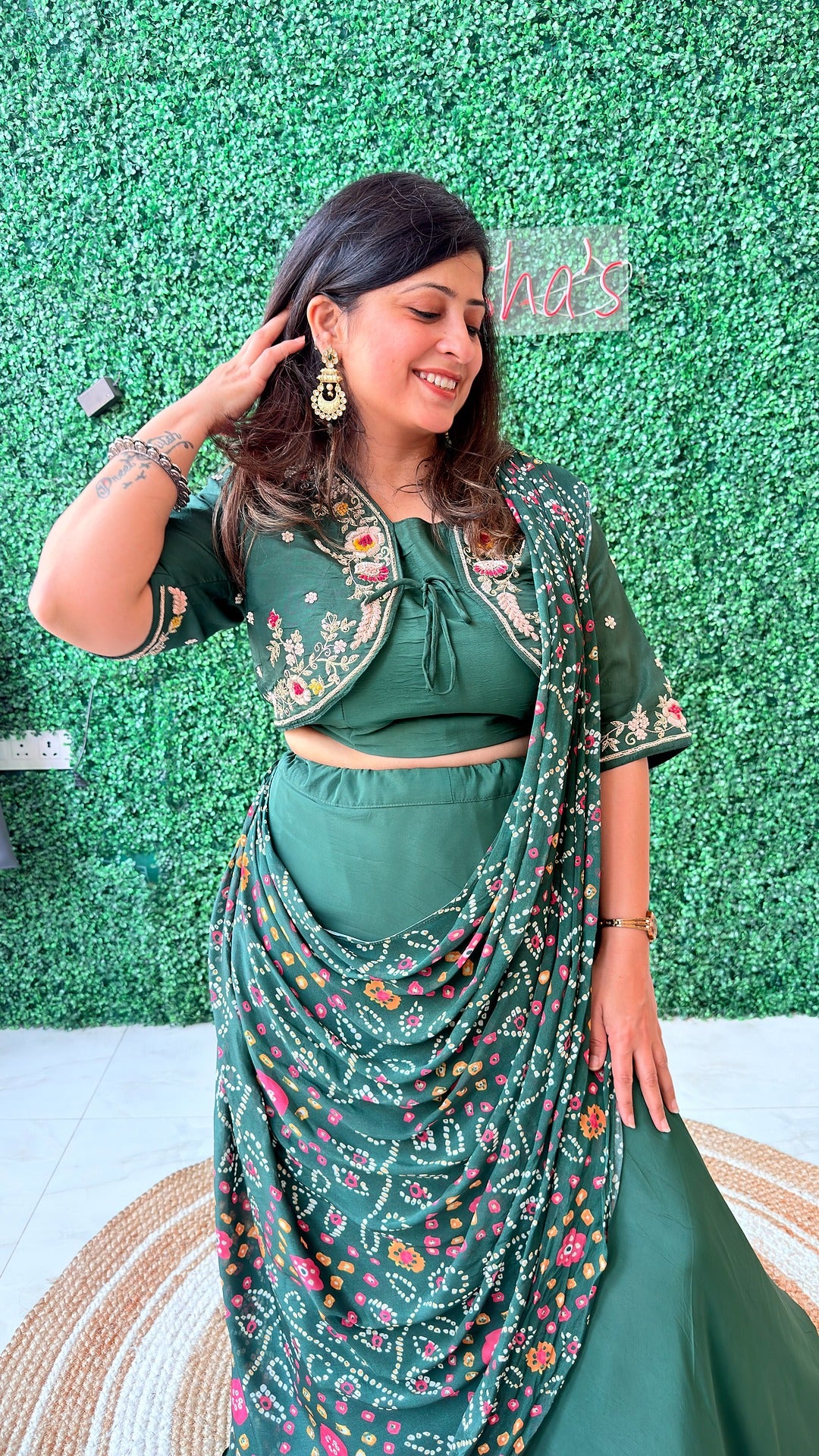 Aarvi – Emerald Drape Set