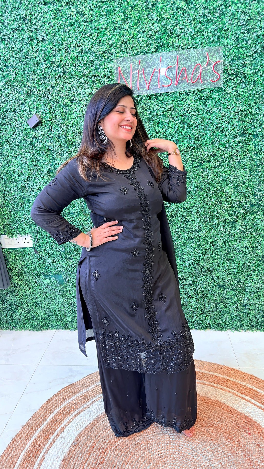 Nayra Noir – Hand Embroidered Elegance