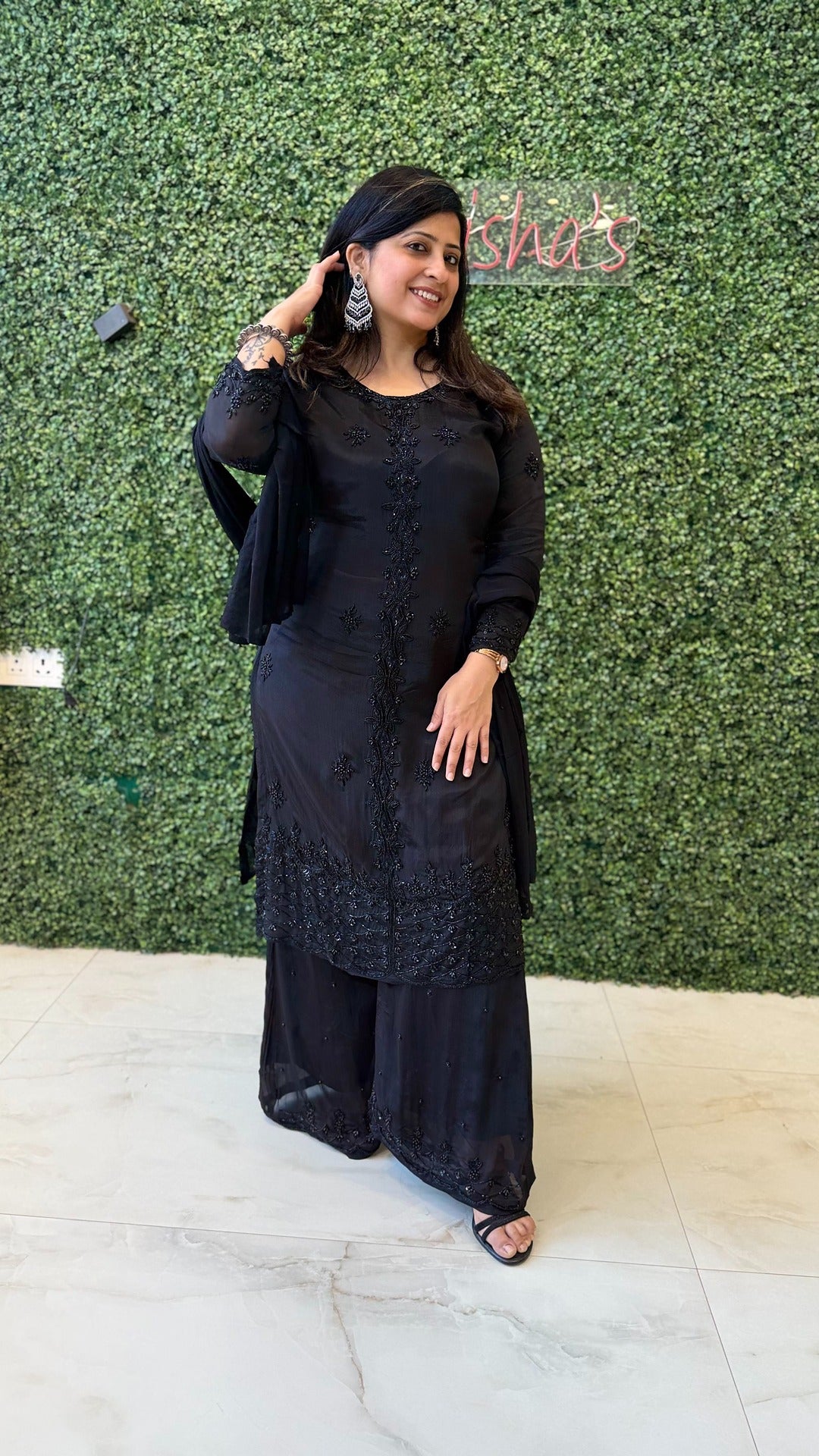 Nayra Noir – Hand Embroidered Elegance