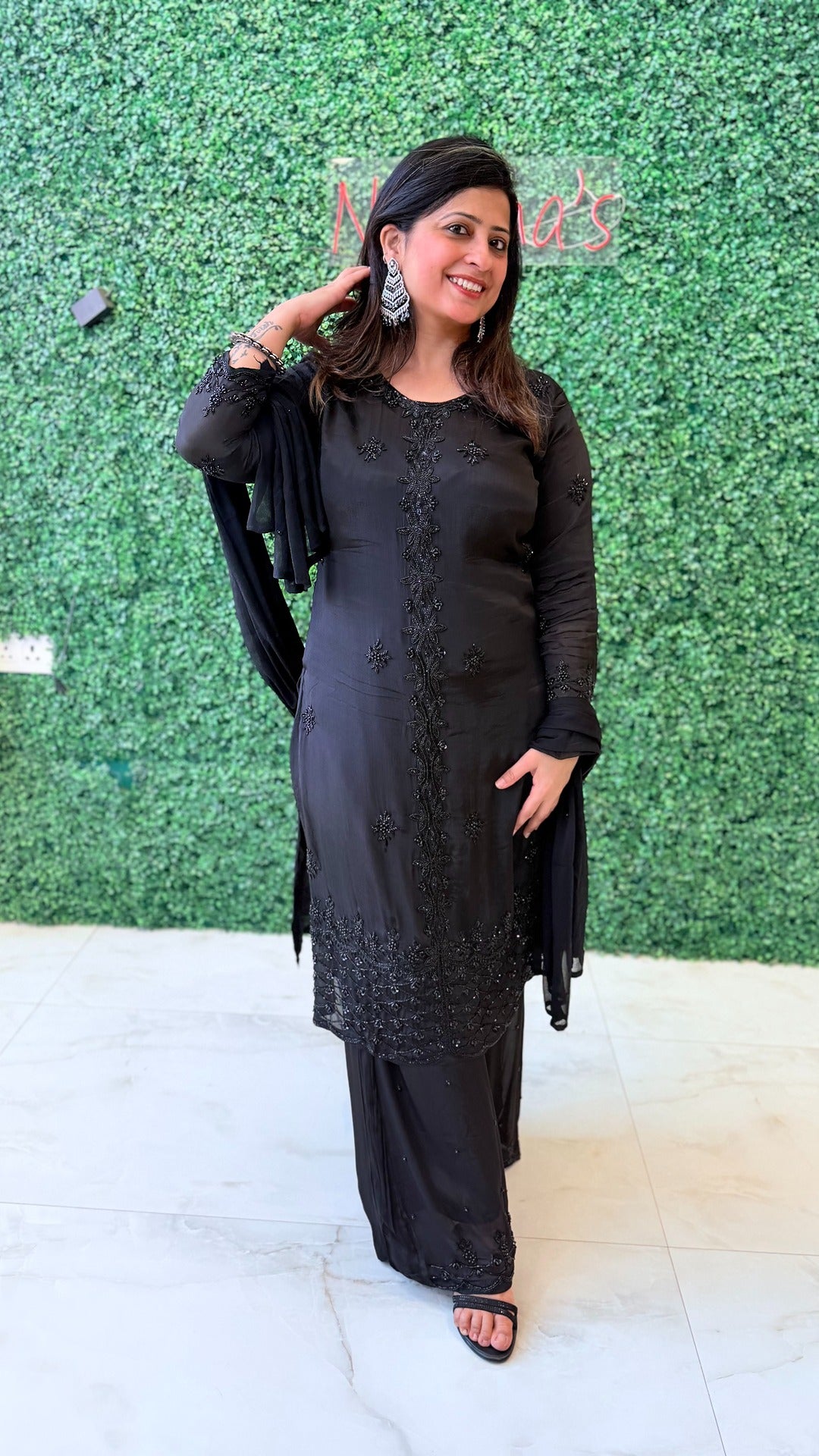 Nayra Noir – Hand Embroidered Elegance