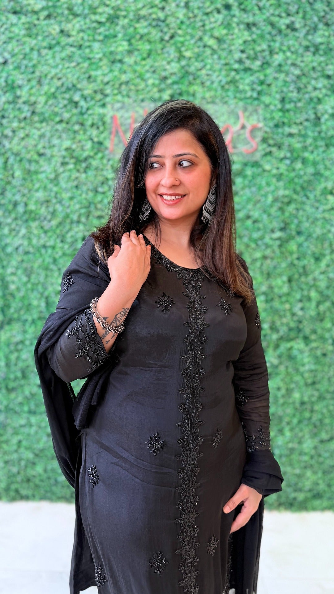 Nayra Noir – Hand Embroidered Elegance