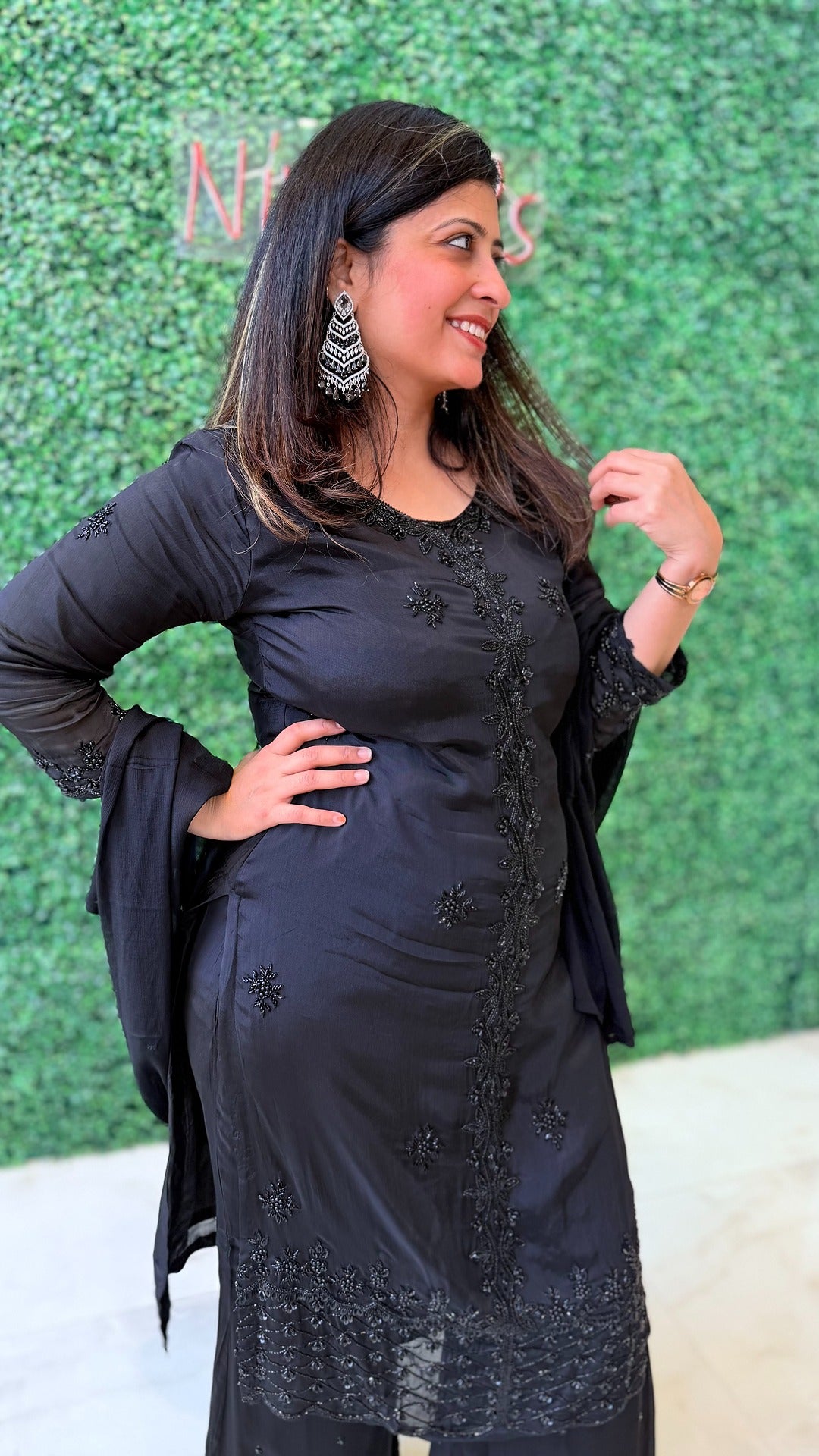 Nayra Noir – Hand Embroidered Elegance