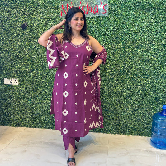 Aubergine Ikat – Kurta Set with Dupatta Nivishas - Sec46