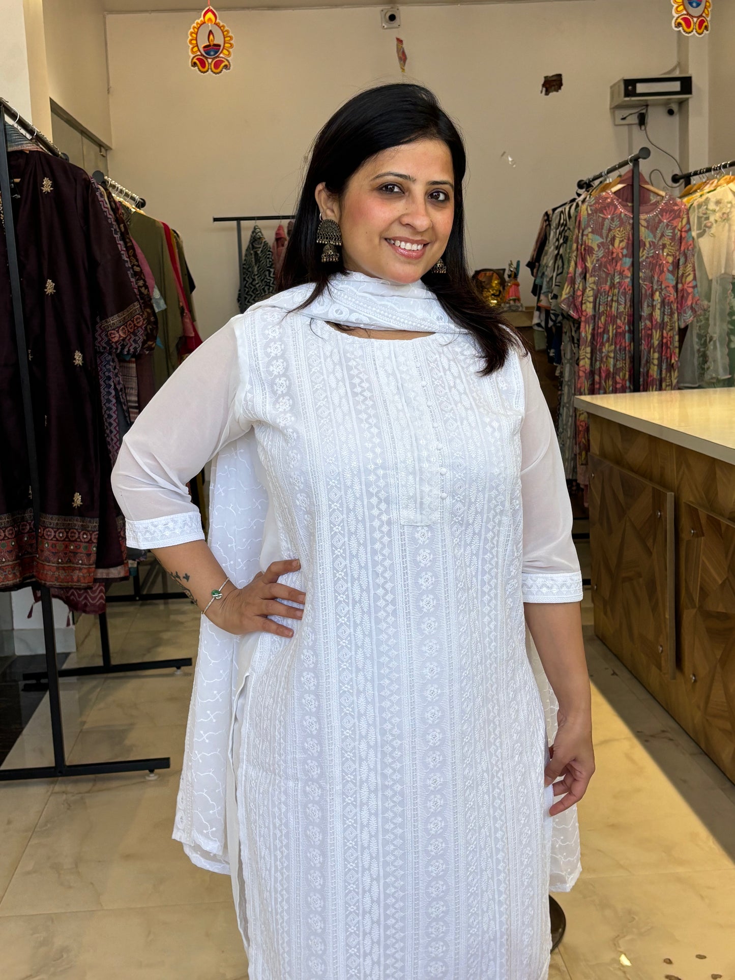 Noor – Classic White Chikankari Kurta Set with Dupatta Nivishas - Sec46
