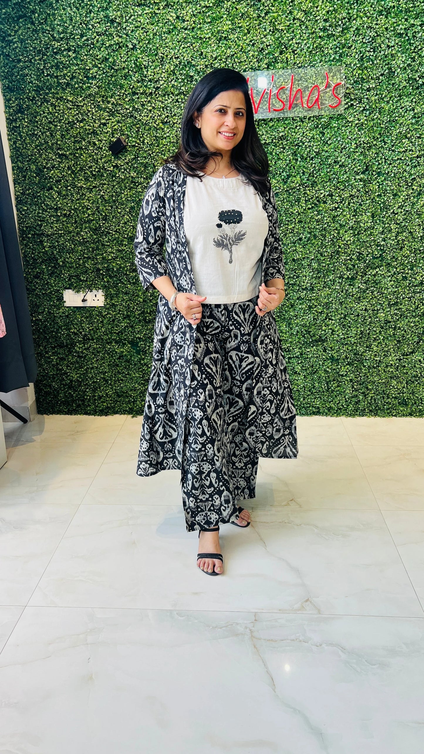 Monochrome Ikat Meadow – Black & White 3-Piece Coord Set Nivishas - Sec46
