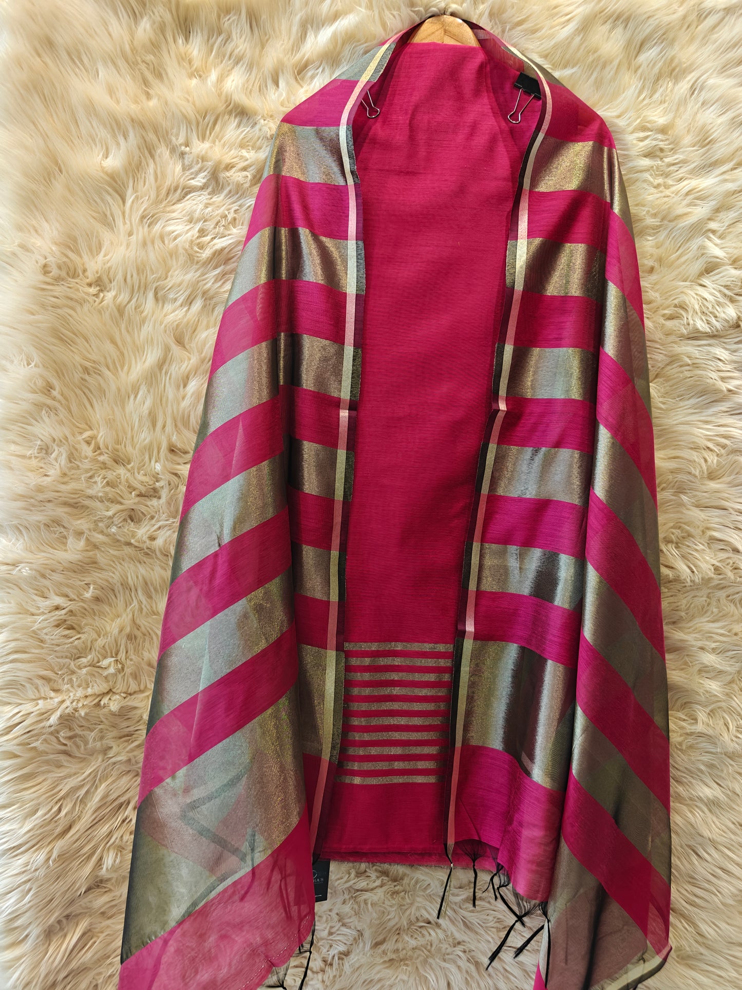 Zaraa – Ruby Pink Unstitched Suit Set